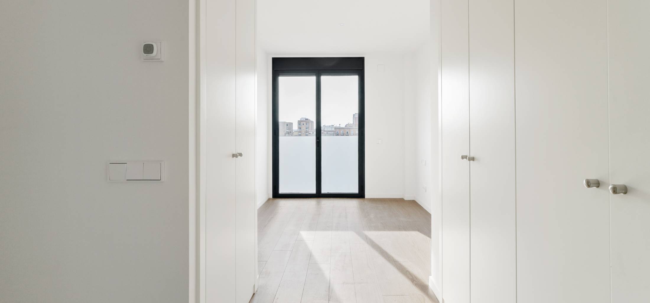 pages/flats/marobert-badalona.image_seo.floor_1_portal_D_door_1_6