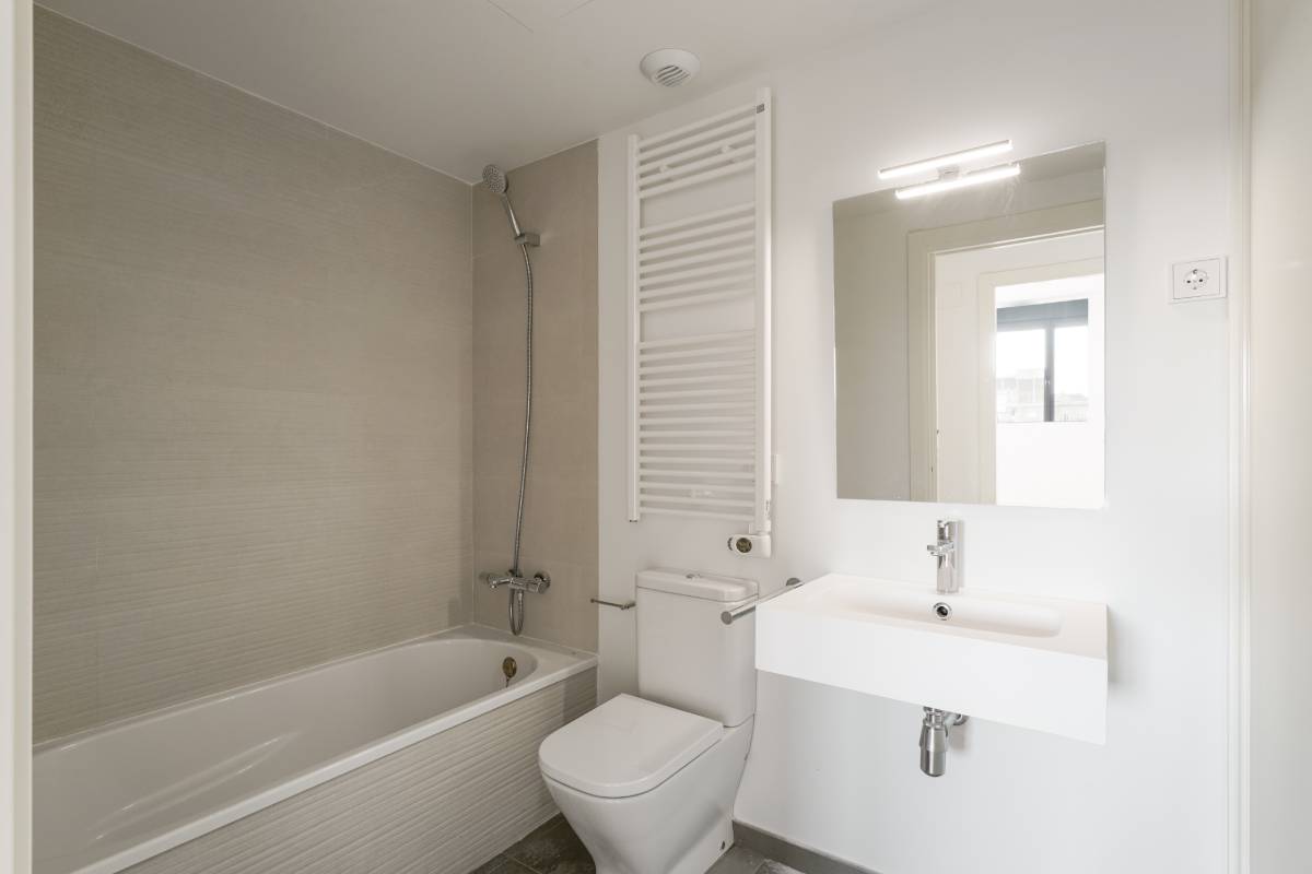 pages/flats/marobert-badalona.image_seo.floor_1_portal_D_door_1_7
