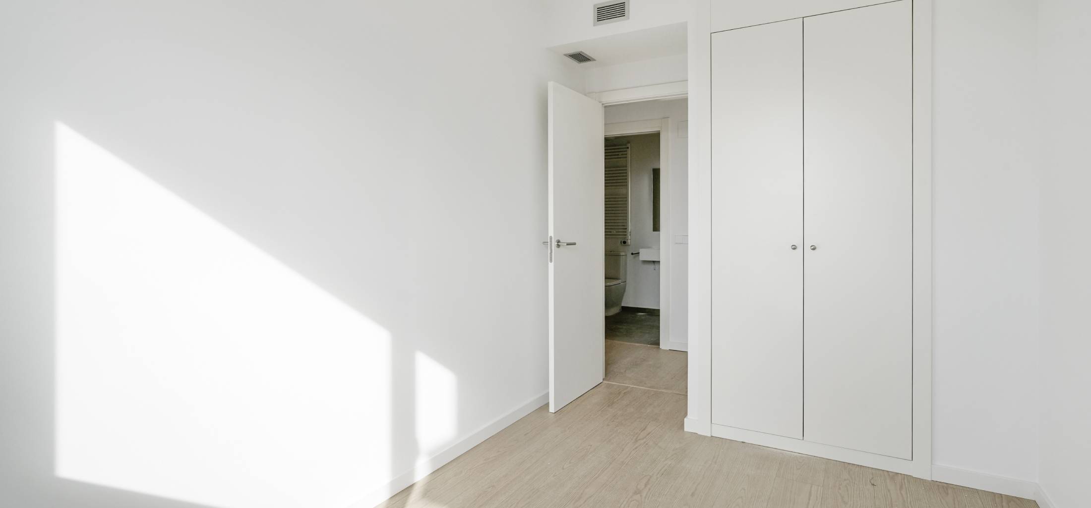 Cama matrimonial | Bialto | Obra Nueva | Badalona